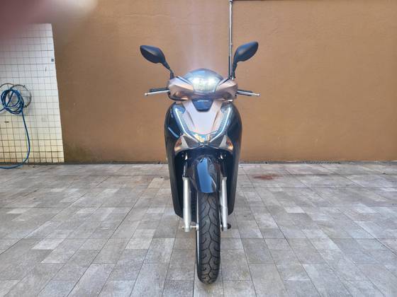 HONDA SH 150i DLX 